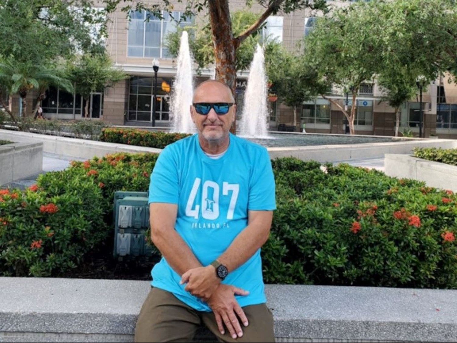 407 Fountain Unisex Tee, Large, Torquoise